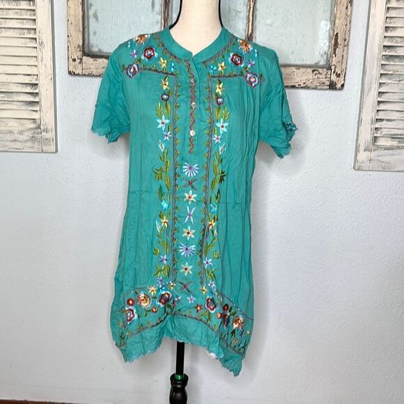 NWT Fun & Unique Swimsuite Coverup - Picture 1 of 11